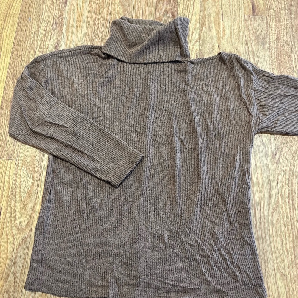 Gaze Warm Brown Knit Turtleneck